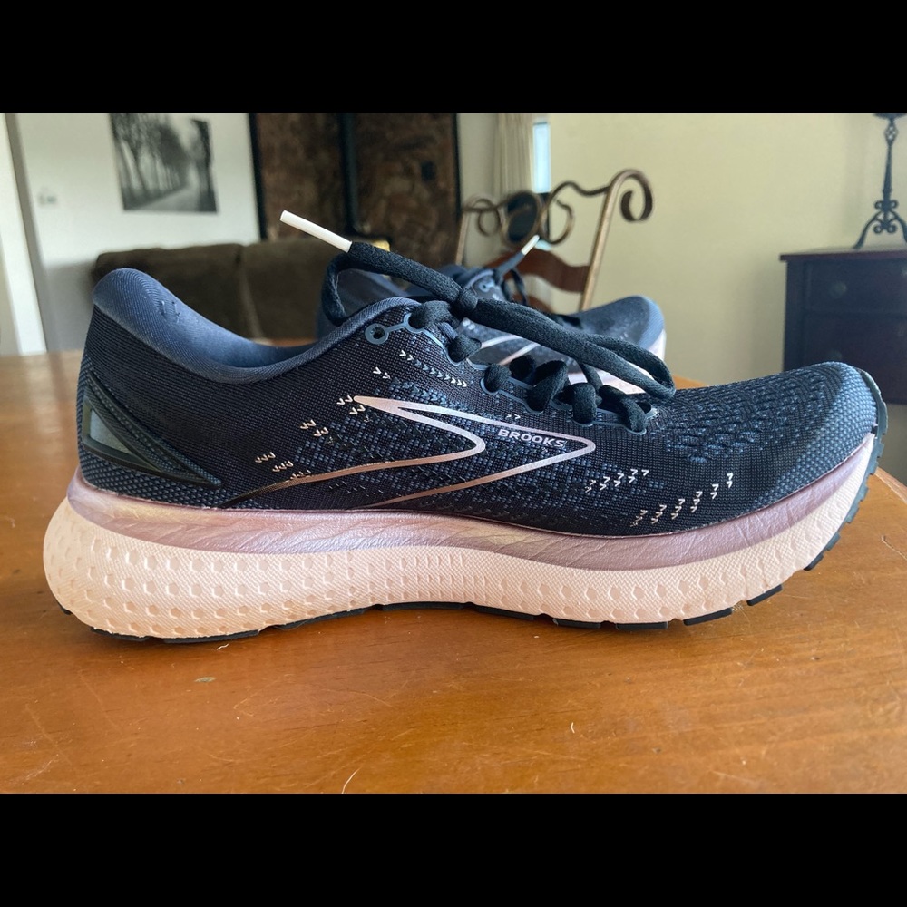 Womens Brooks Glycerin 19 size 7